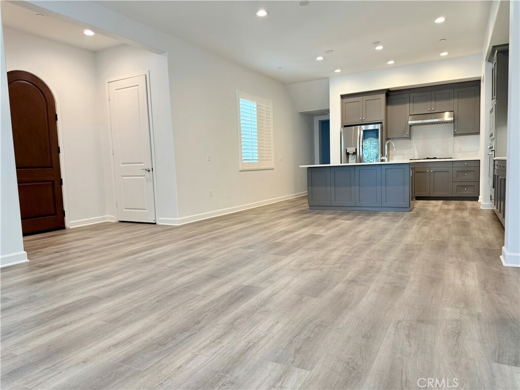 Property Photo: 209 Follyhatch CA 92618