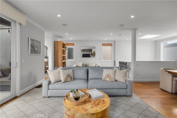 Property Photo: 807 Crest Drive CA 90266