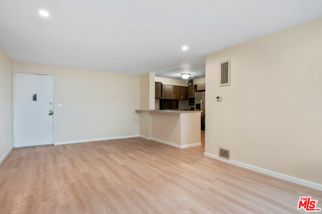 Property Photo: 6605 Green Valley Circle 109 CA 90230