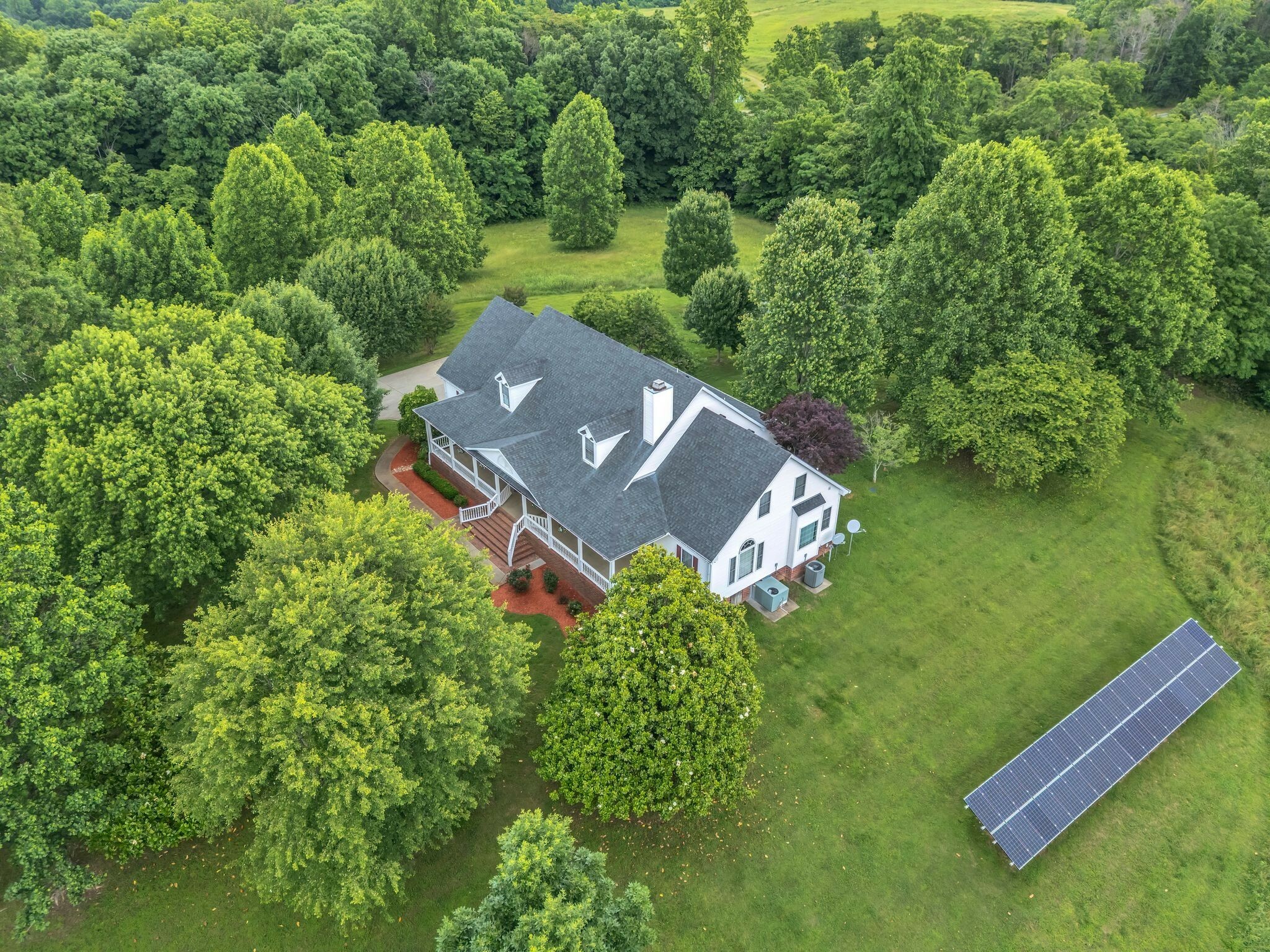 Property Photo: 904 Weeping Willow Rd TN 37075