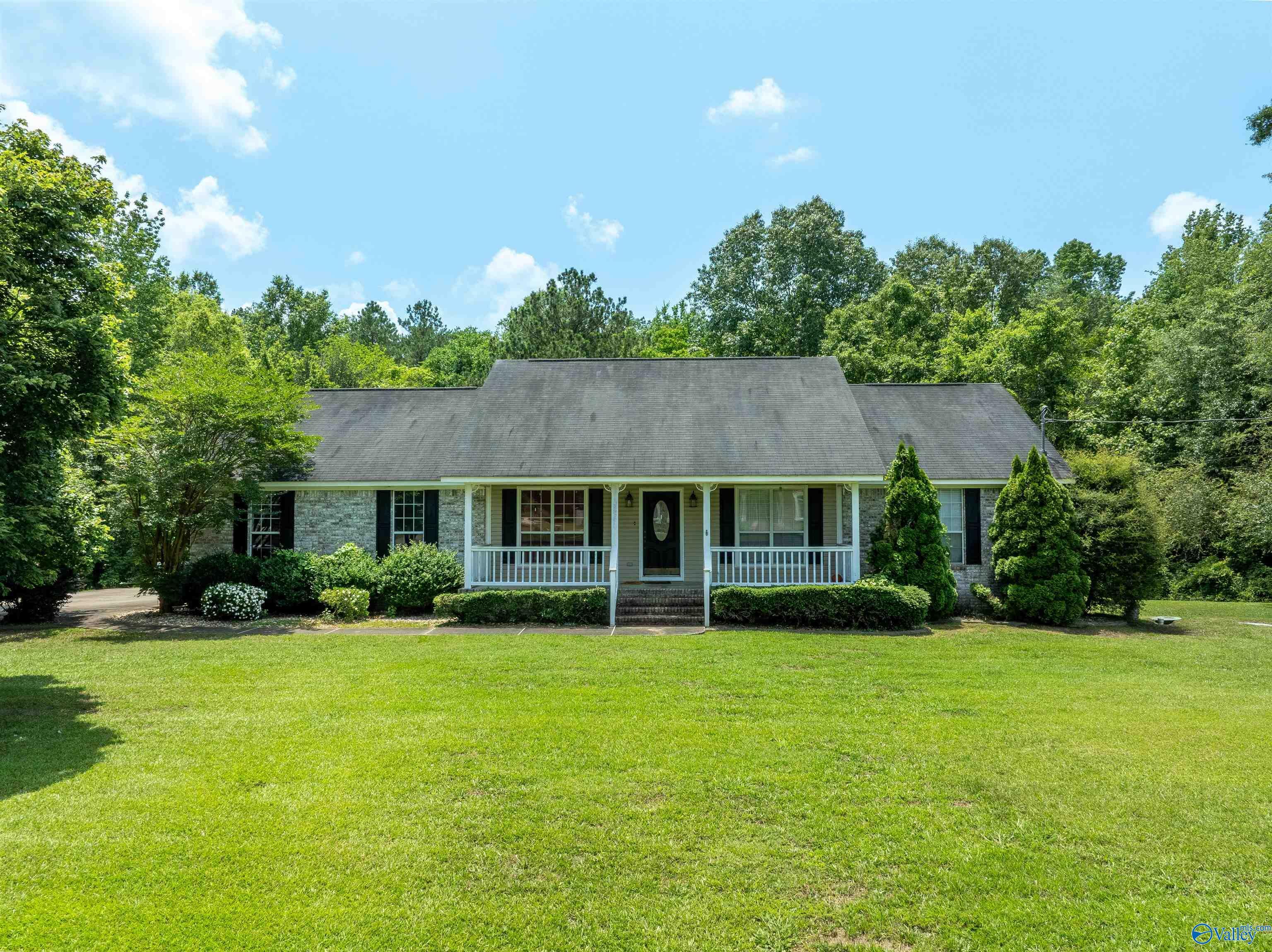 Property Photo: 207 Sharp Drive AL 35903