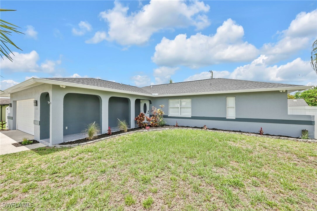 Property Photo: 628 SW 9th Avenue FL 33991
