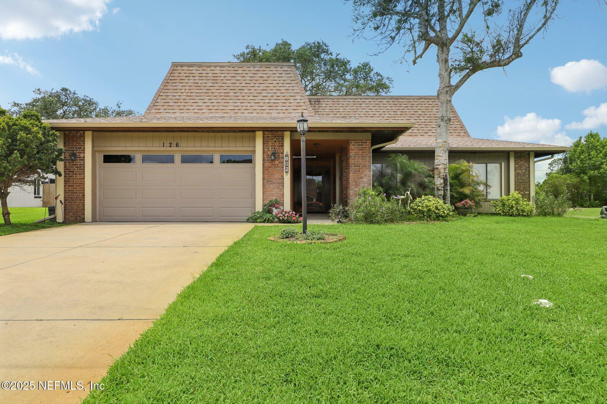 Property Photo: 126 Florida Park Drive FL 32137