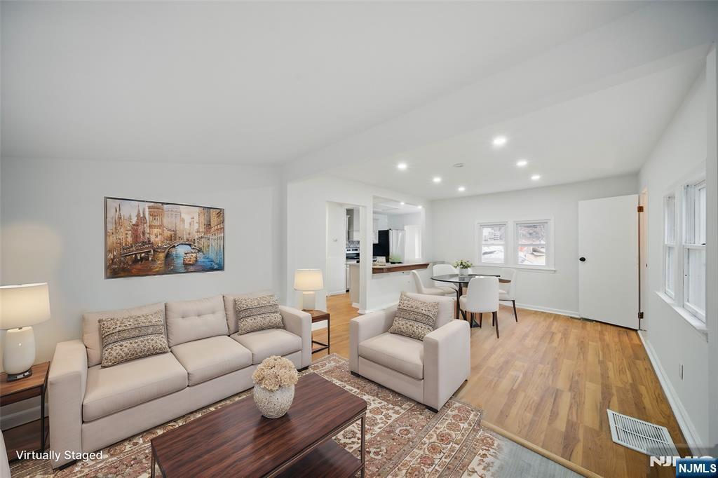 9 S Reilly Road  Jefferson Township NJ 07438 photo