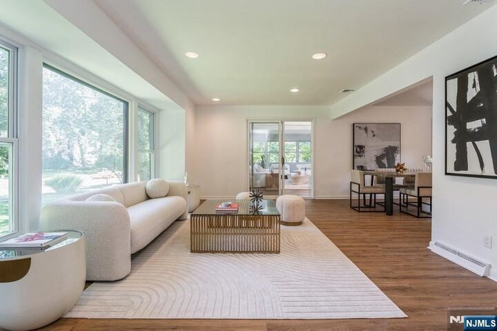Property Photo:  11 Maple Avenue  NJ 07627 