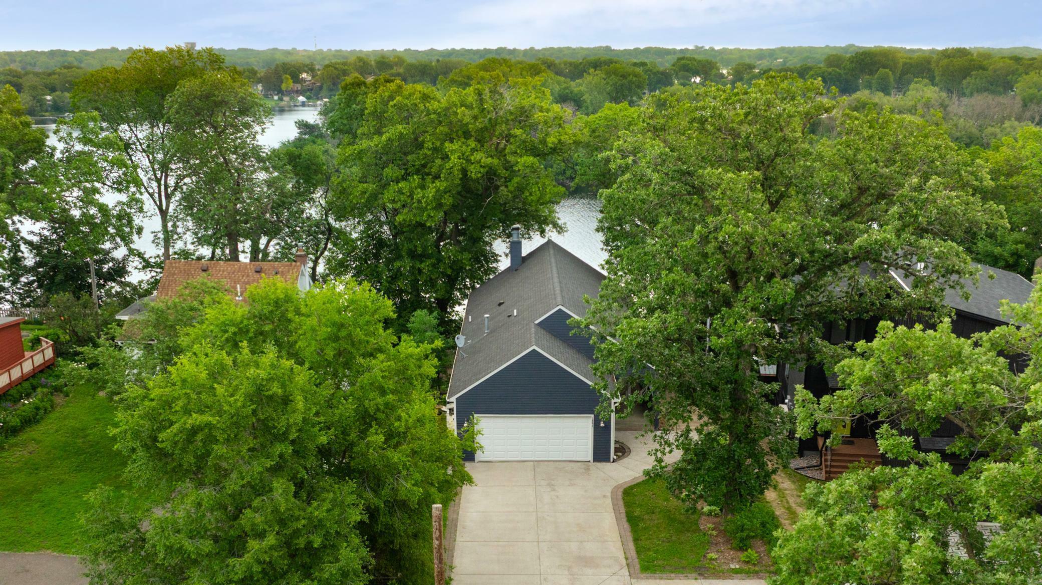 Property Photo: 1601 W Medicine Lake Drive MN 55441