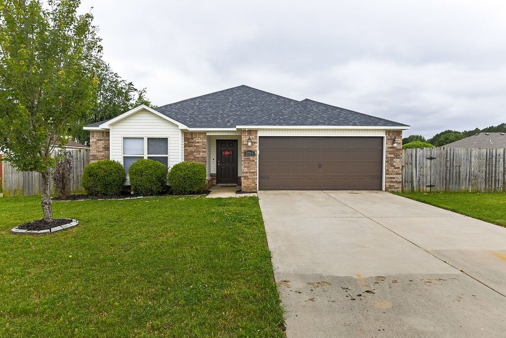 Property Photo:  3709 Kelso Avenue  AR 72764 