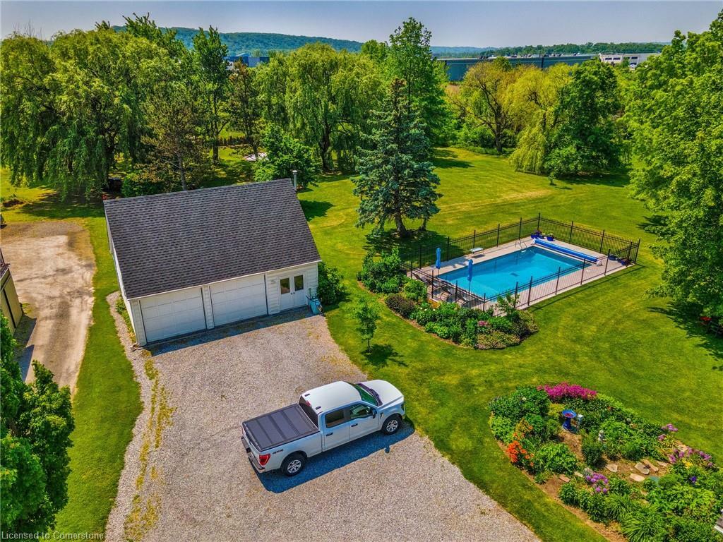 Property Photo: 519 Queenston Road ON L0S 1J0