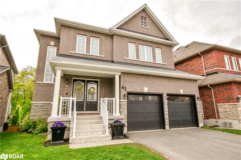 Photo de la propriété: 61 Muirfield Drive Drive ON L4N 6J9
