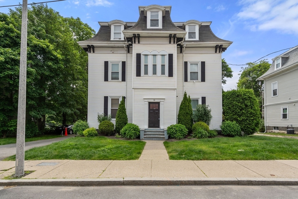Property Photo: 15 Beale St 6 MA 02124