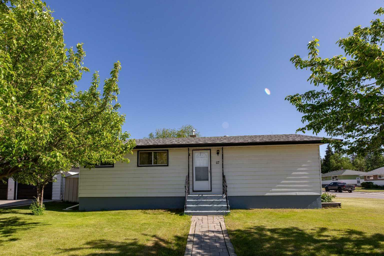 117 Dorin Drive  Hinton AB T7V 1B8 photo