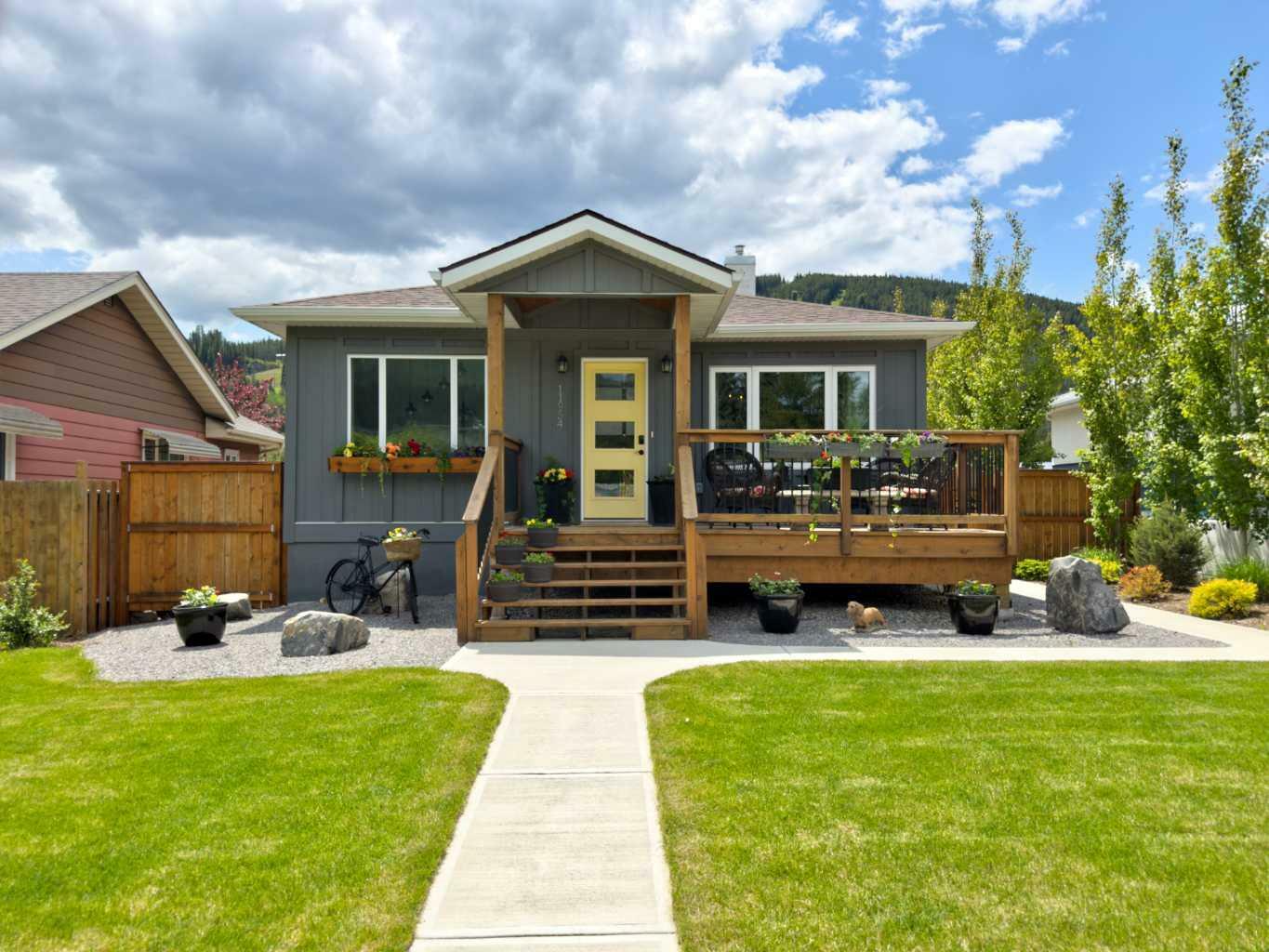 11954 20 Avenue  Blairmore AB T0K 0E0 photo