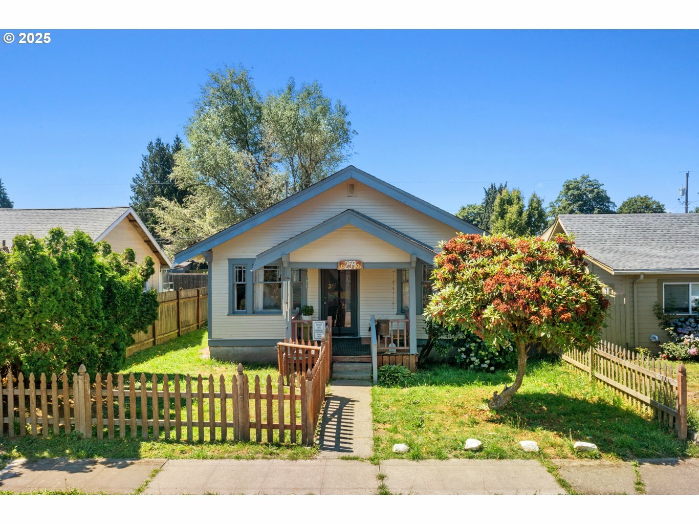 Property Photo: 259 18th Ave WA 98632