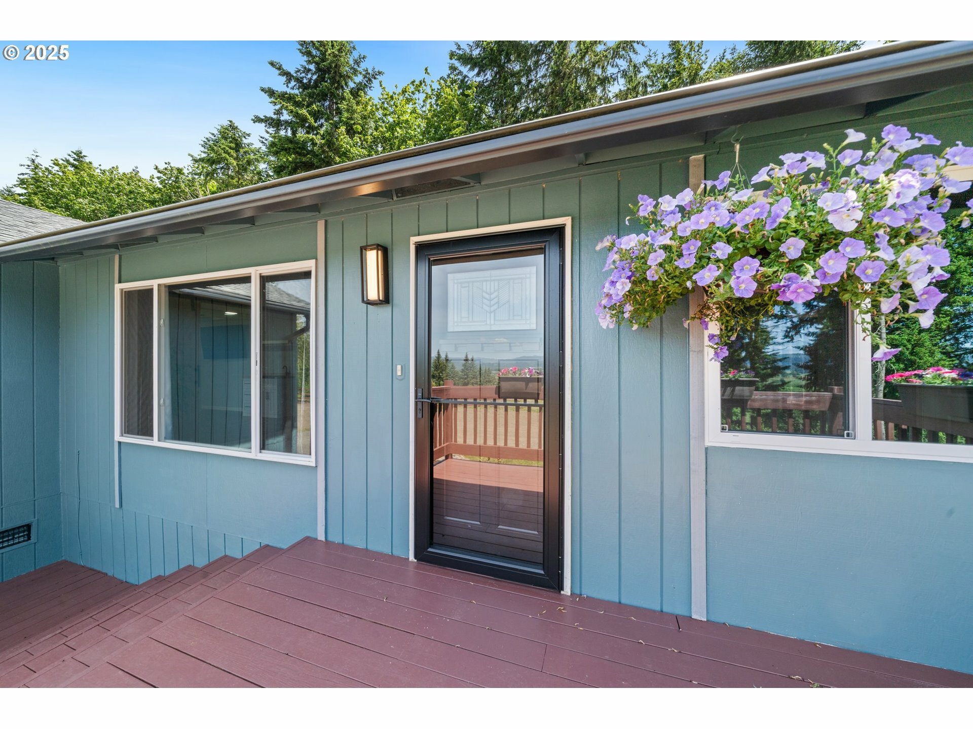 Property Photo: 19096 Beaver Falls Rd OR 97016