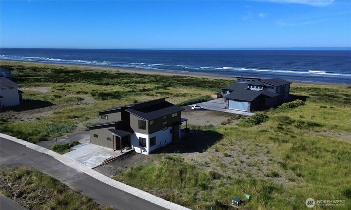 Property Photo: 1421 S Cohasset Crest WA 98595
