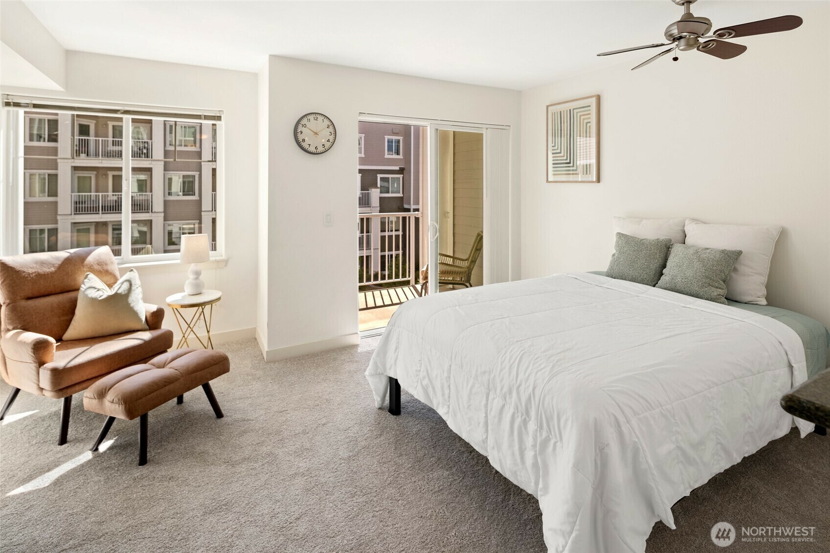 Property Photo: 1545 NW 57th Street 423 WA 98107