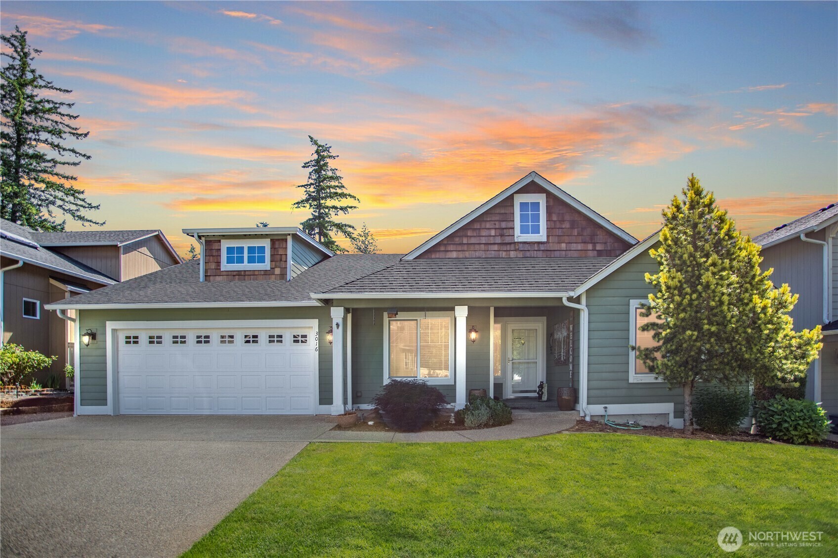 Property Photo: 3016 Campus Prairie Loop NE WA 98516