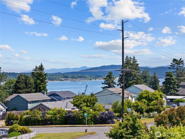 Property Photo:  3309 W 2nd Street  WA 98221 