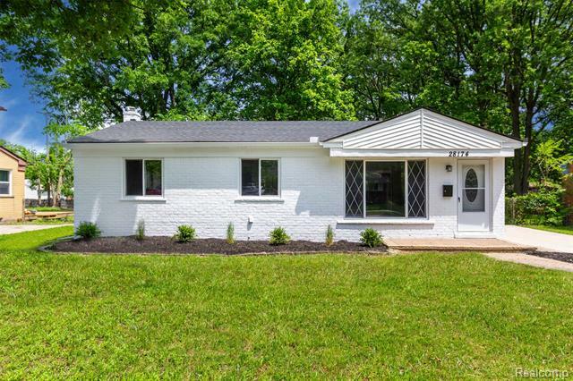 Property Photo: 28174 Sutherland Street MI 48076