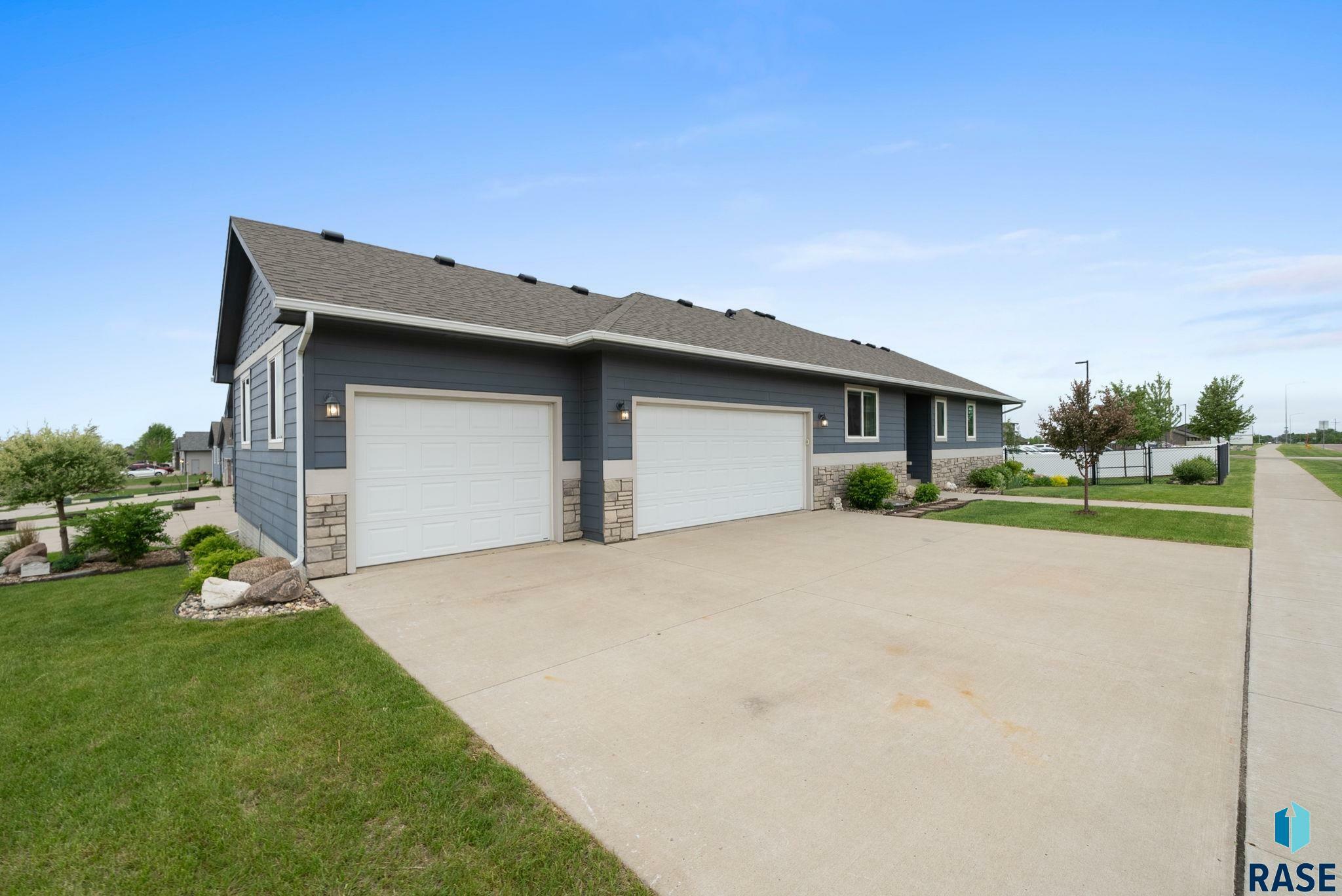 Property Photo: 8620 W 22nd St SD 57106