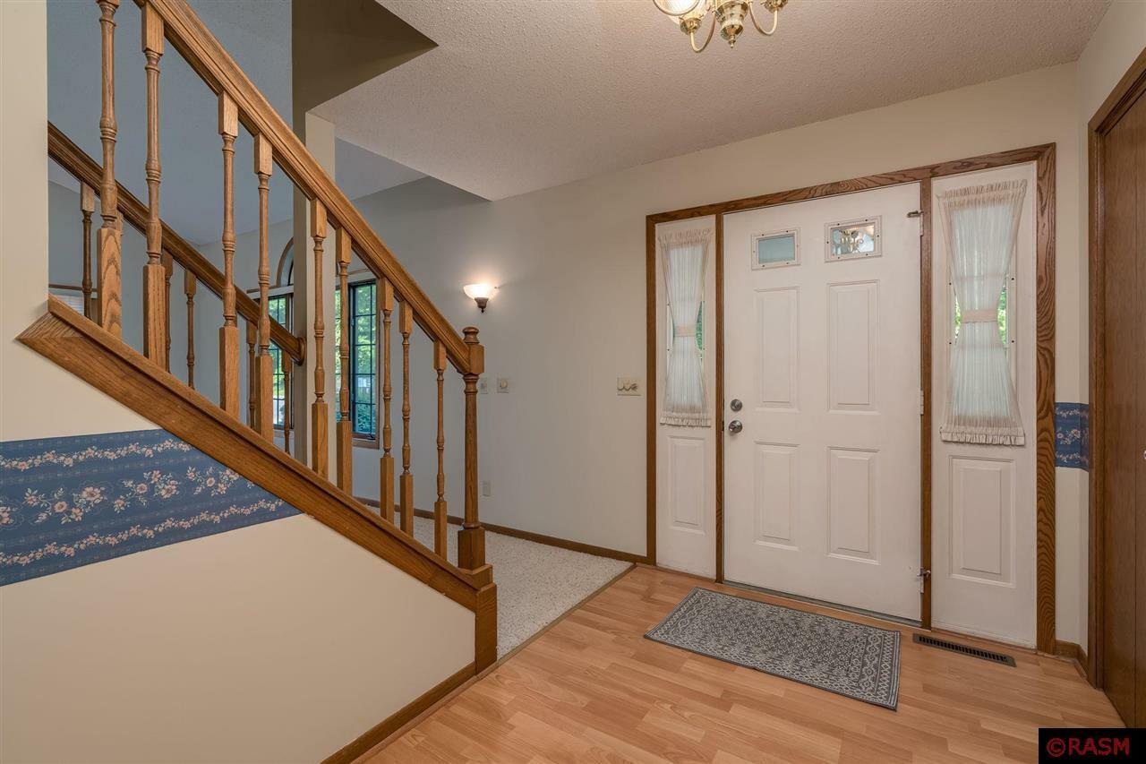 Property Photo: 957 Belvista Drive MN 56003
