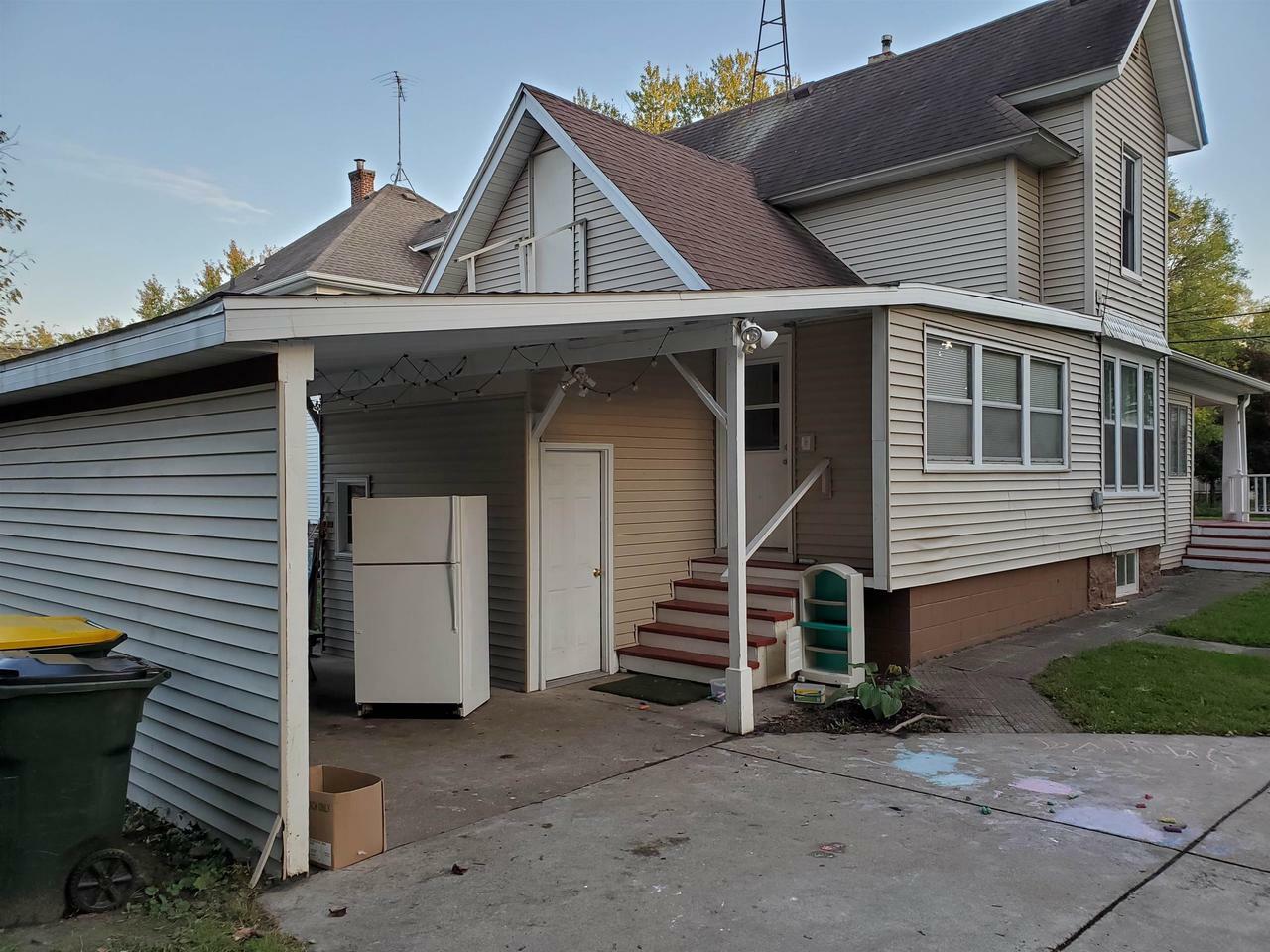Property Photo: 701 East Main Street WI 53959