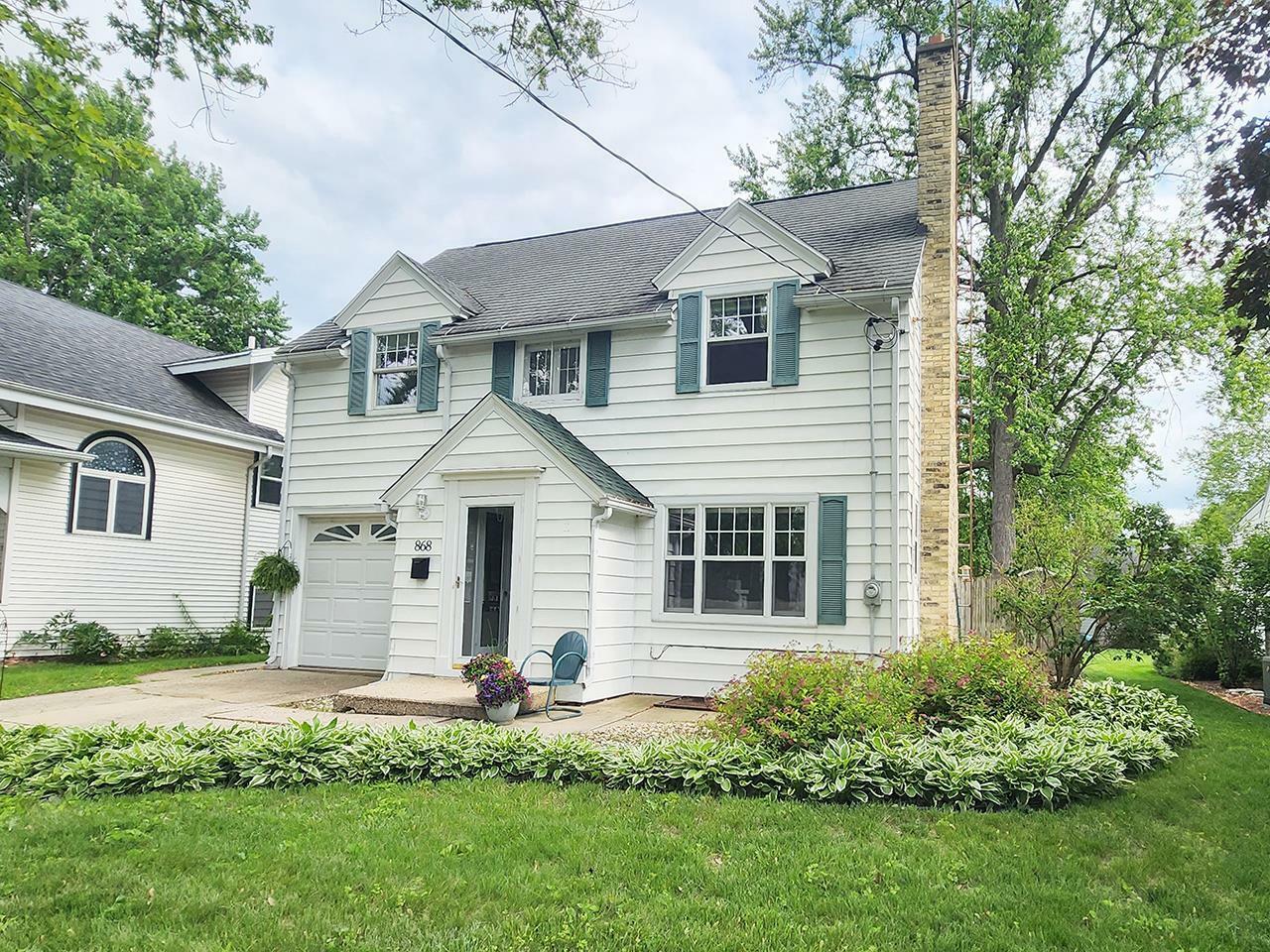 Property Photo: 868 Blaine Avenue WI 53545