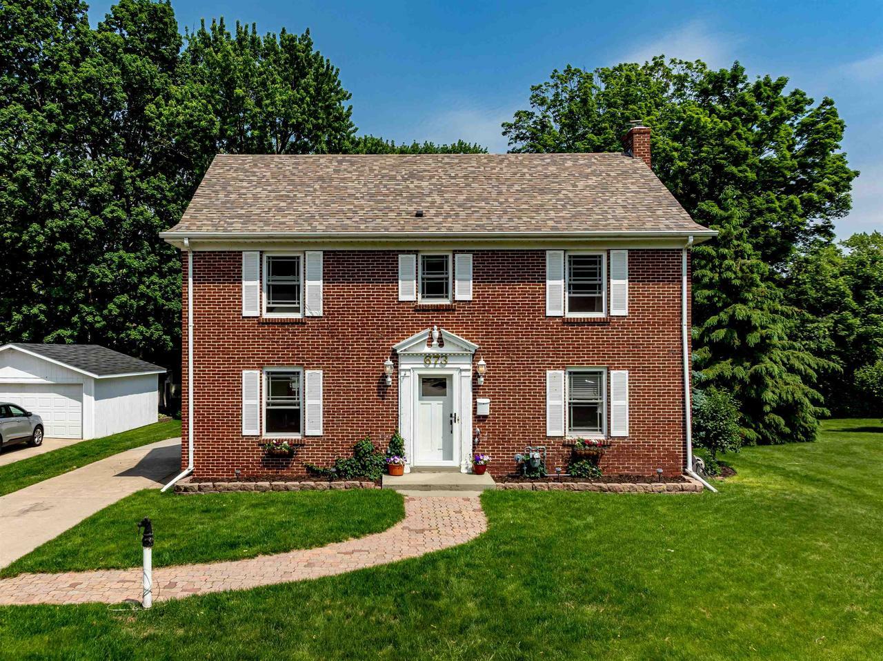 Property Photo: 673 South Grove Street WI 54971