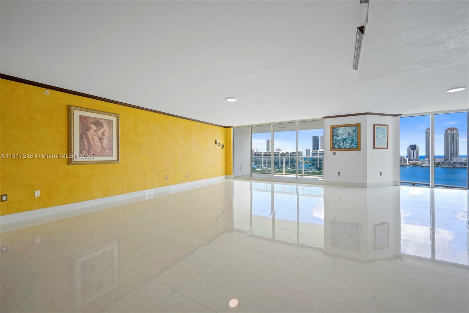 Property Photo: 3201 NE 183rd St 1702 FL 33160