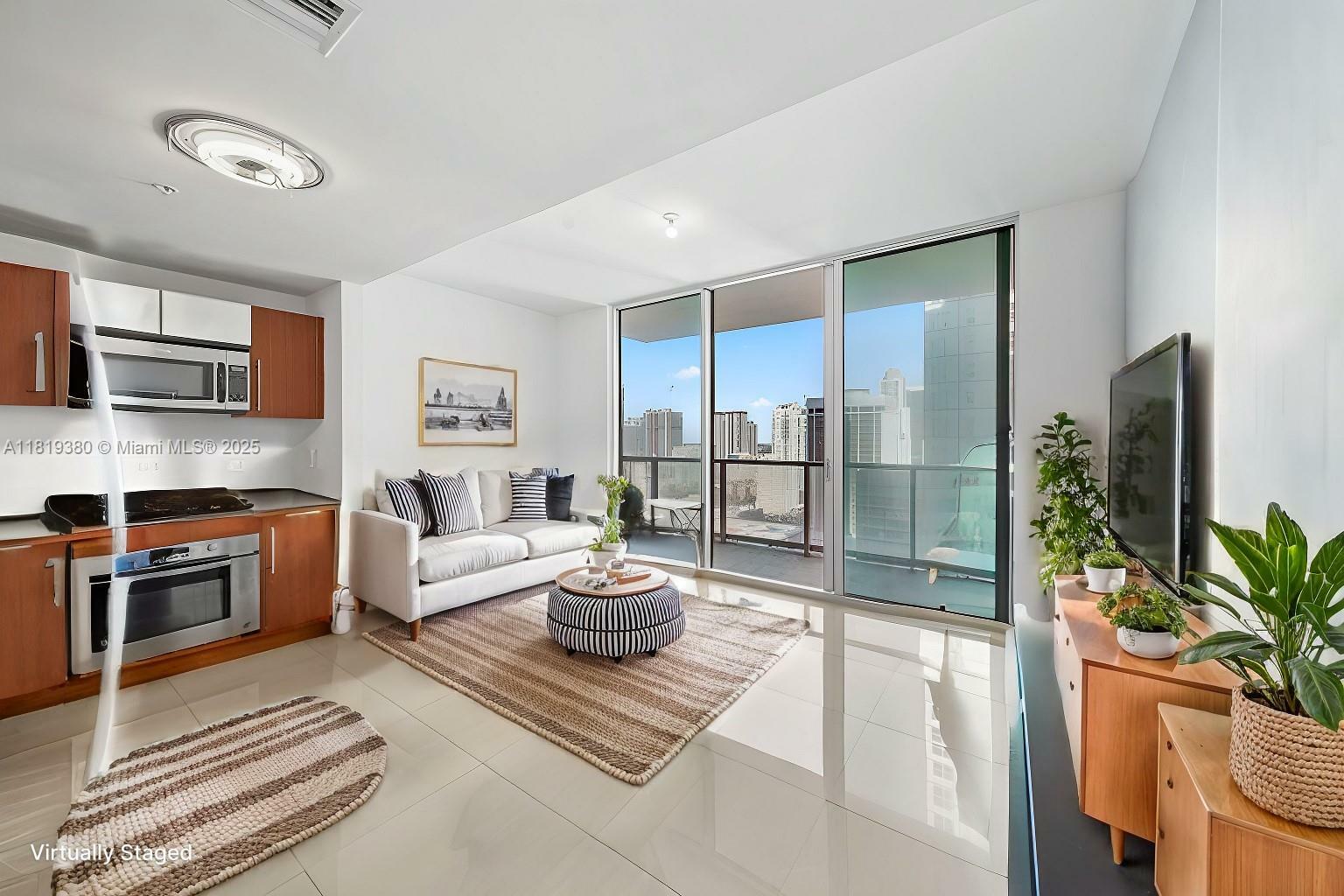 300 S Biscayne Blvd 2603  Miami FL 33131 photo