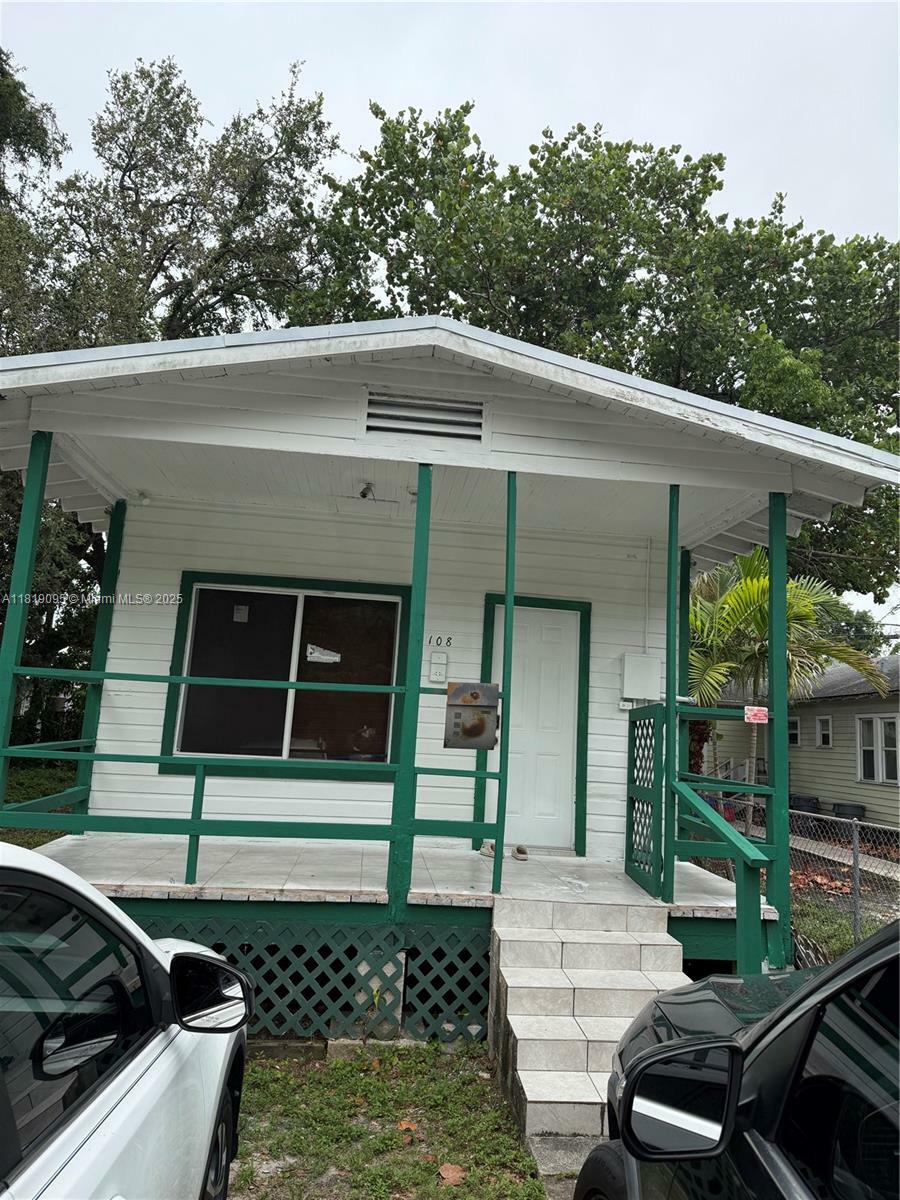 108 Oak Ave  Coral Gables FL 33133 photo
