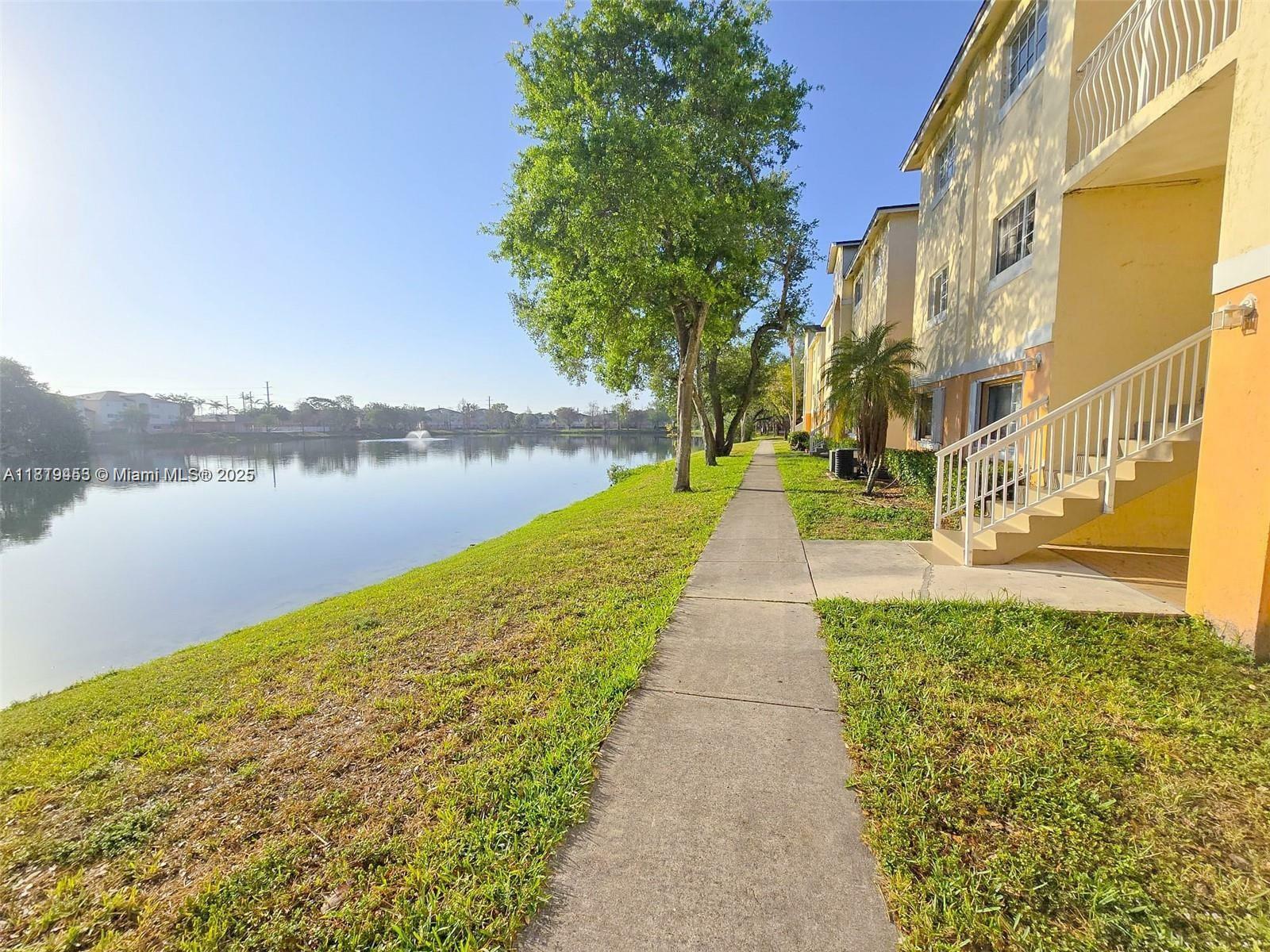 Property Photo: 3690 N 56th Ave 933 FL 33021
