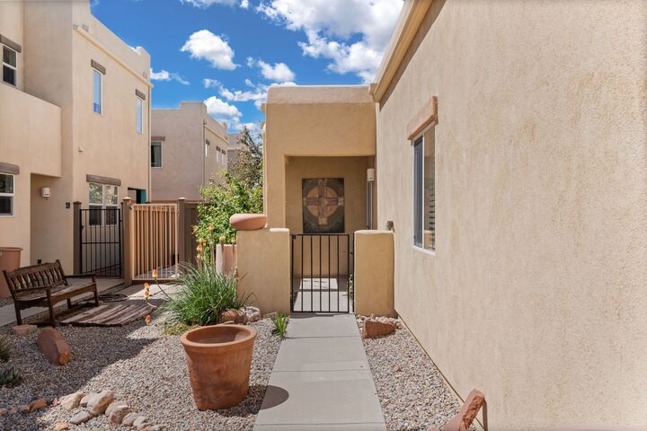 Property Photo: 3 Canyon Cliff Dr NM 87508