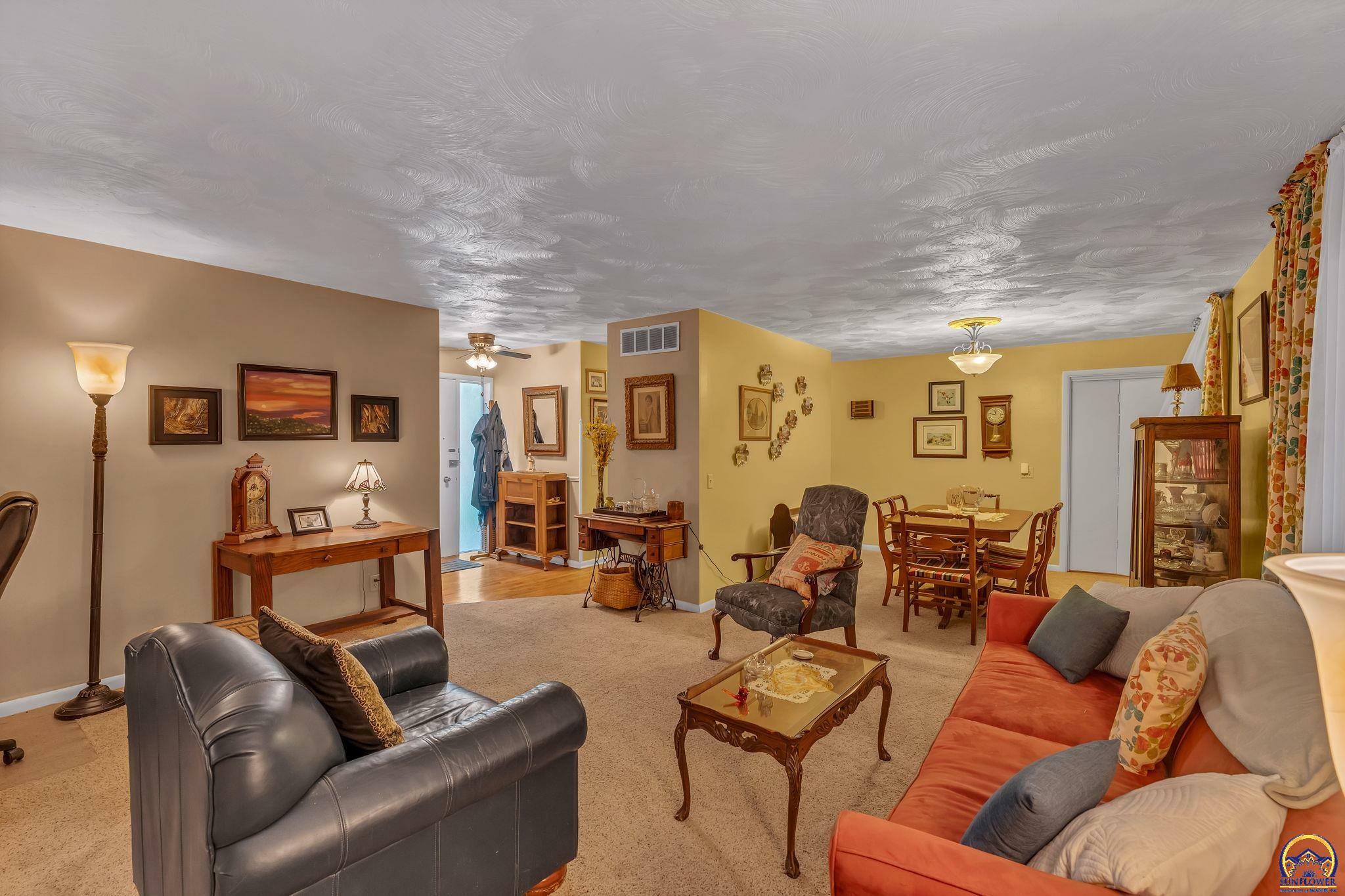 Property Photo: 4711 SW Cedar Crest Rd KS 66606