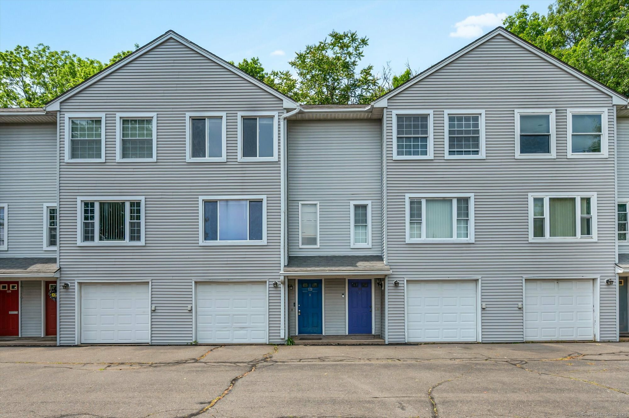 Property Photo: 129 Knowles Avenue 129 CT 06457