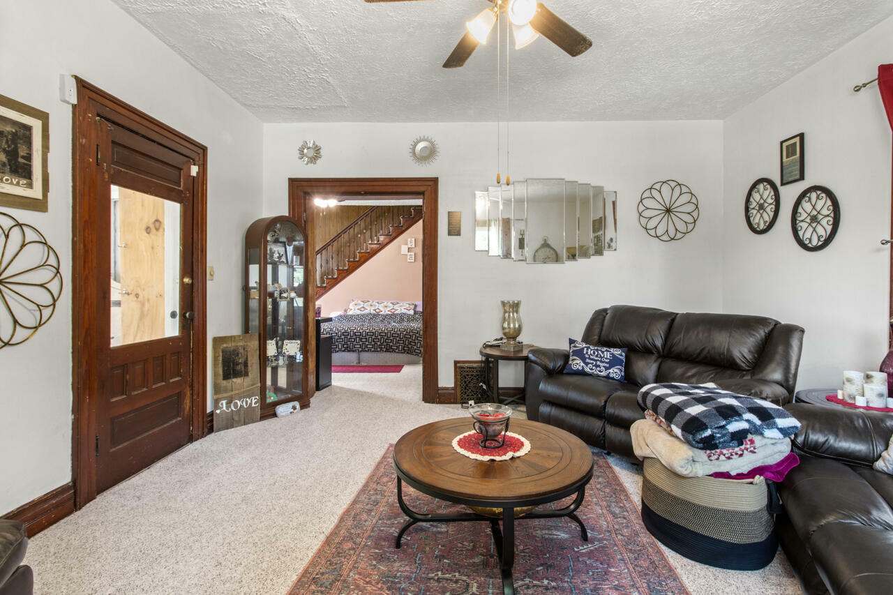 Property Photo: 506 N Vine Street IA 51534
