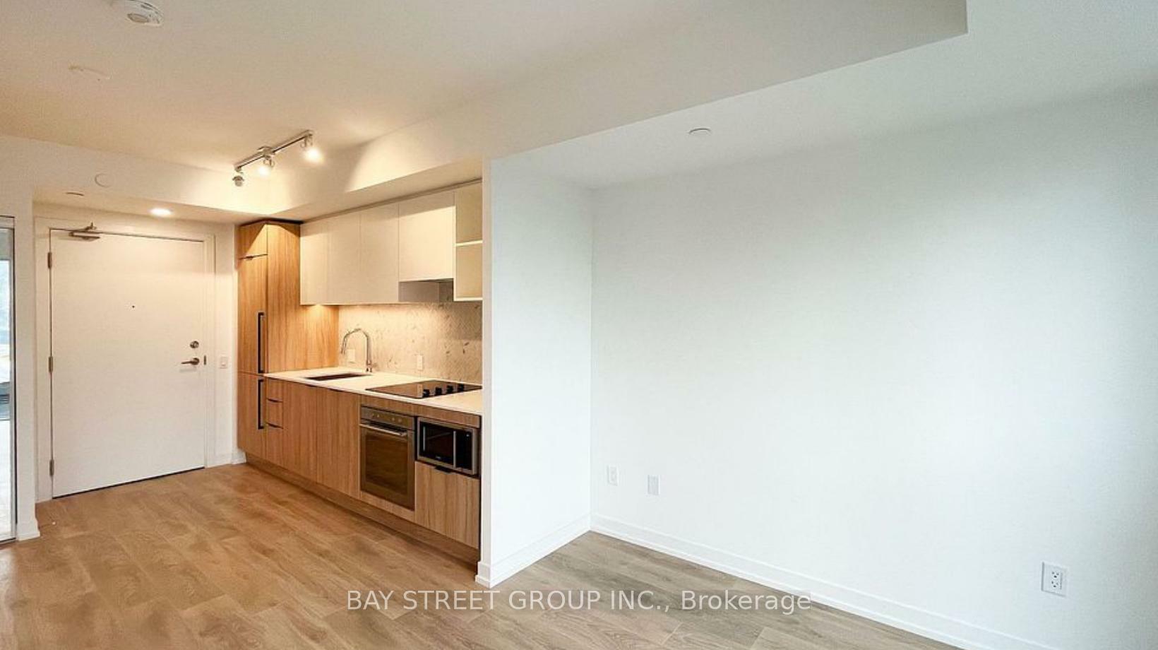 Property Photo: 82 Dalhousie Street 3506 ON M5B 1Y7
