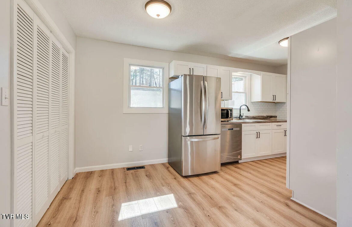 Property Photo: 324 Kings Road TN 37686