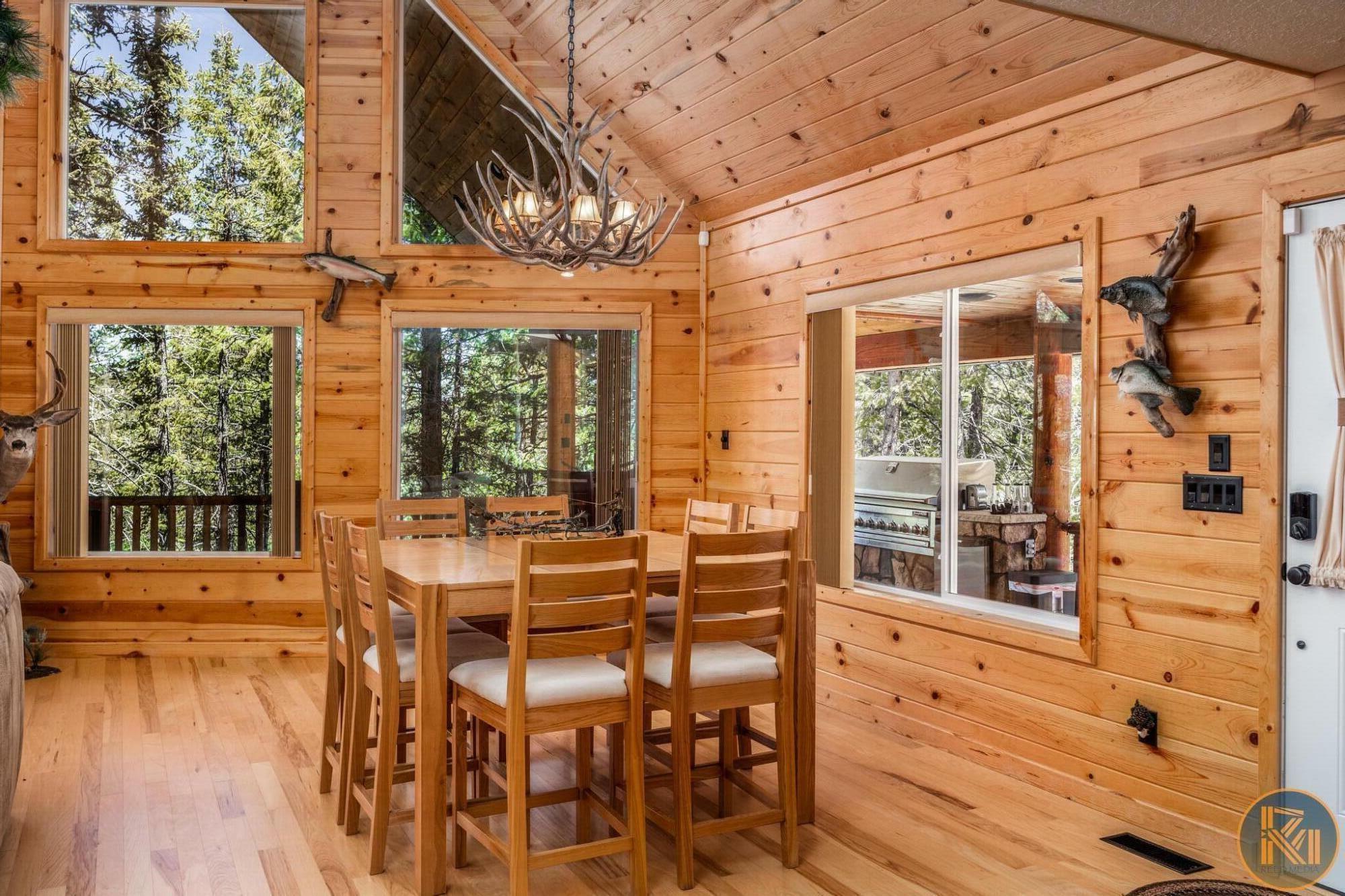 Property Photo: 2945 E Comanche Dr UT 84762
