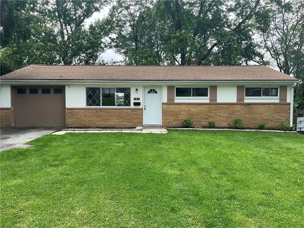 Property Photo: 157 Suncrest Dr PA 15147