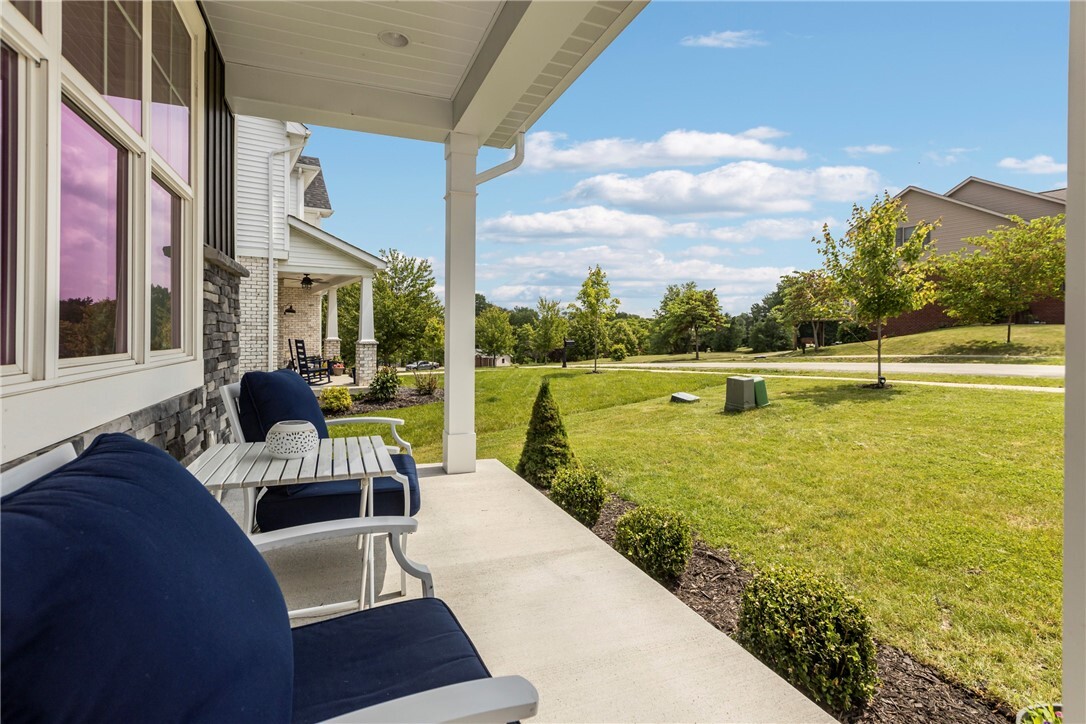 Property Photo: 582 Forest Oaks Trl PA 15642