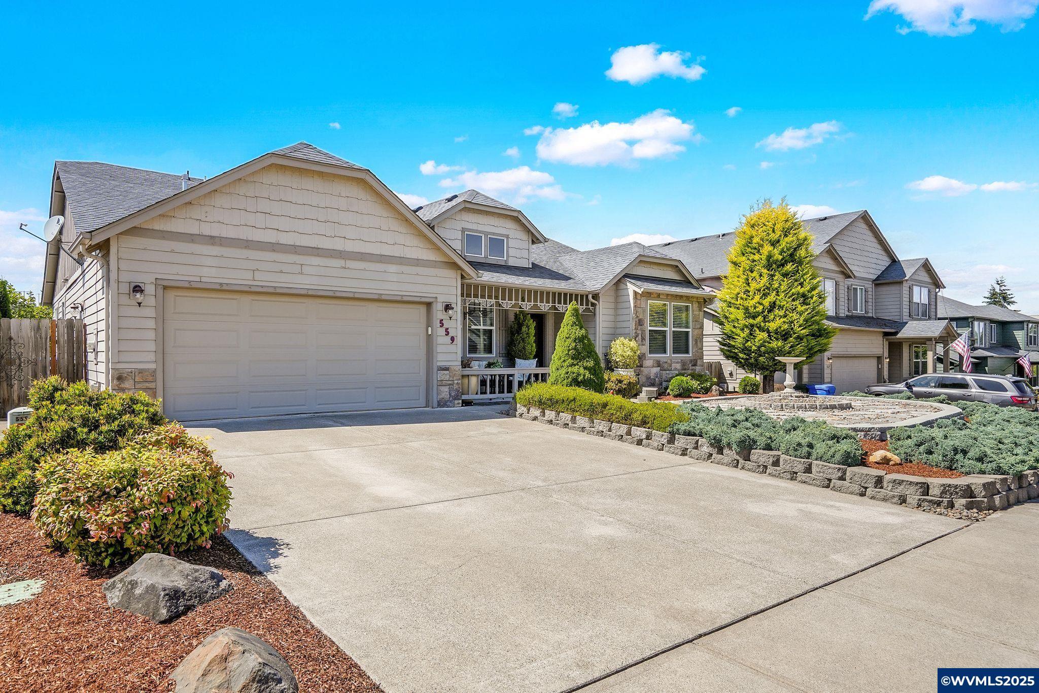 Property Photo: 559 Eagle Feather St NW OR 97304