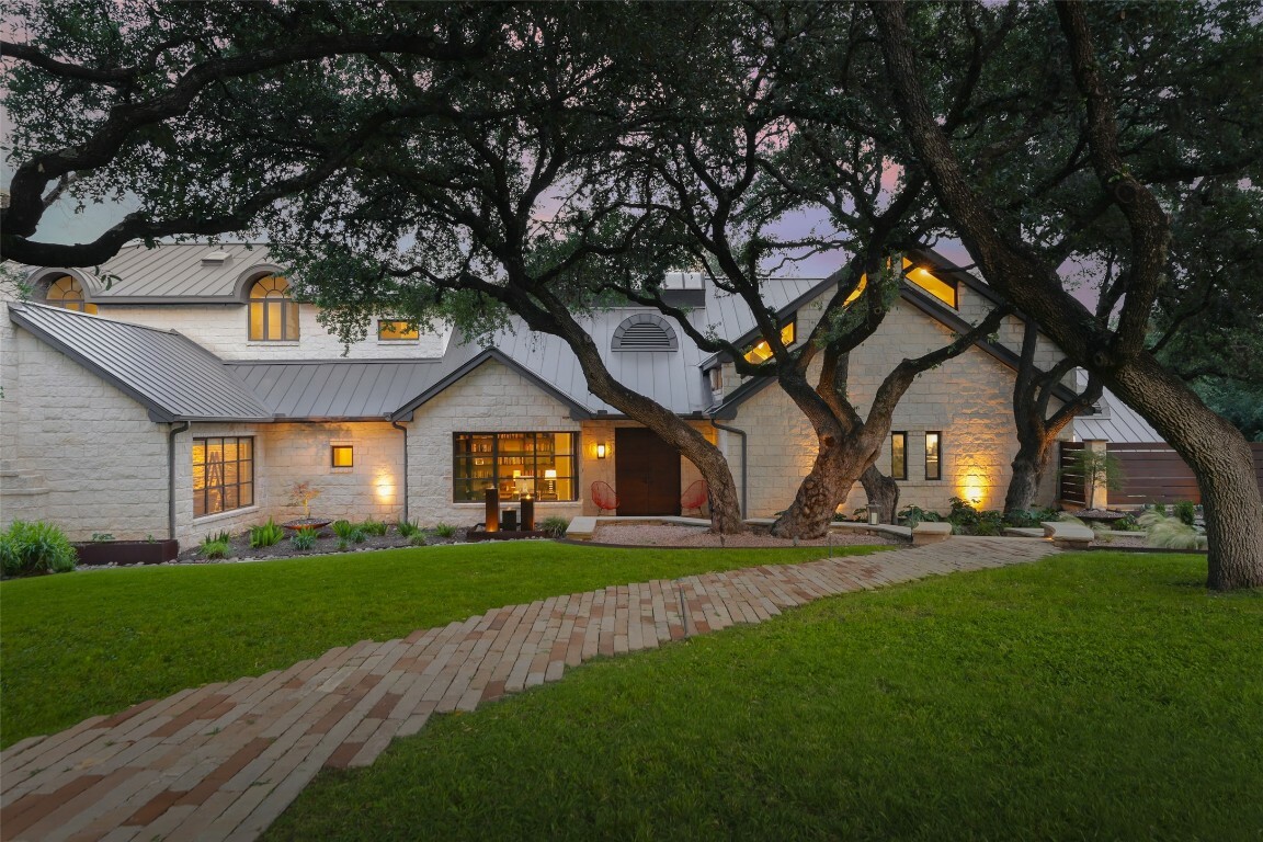 Property Photo: 5301 Maryanna Drive TX 78746