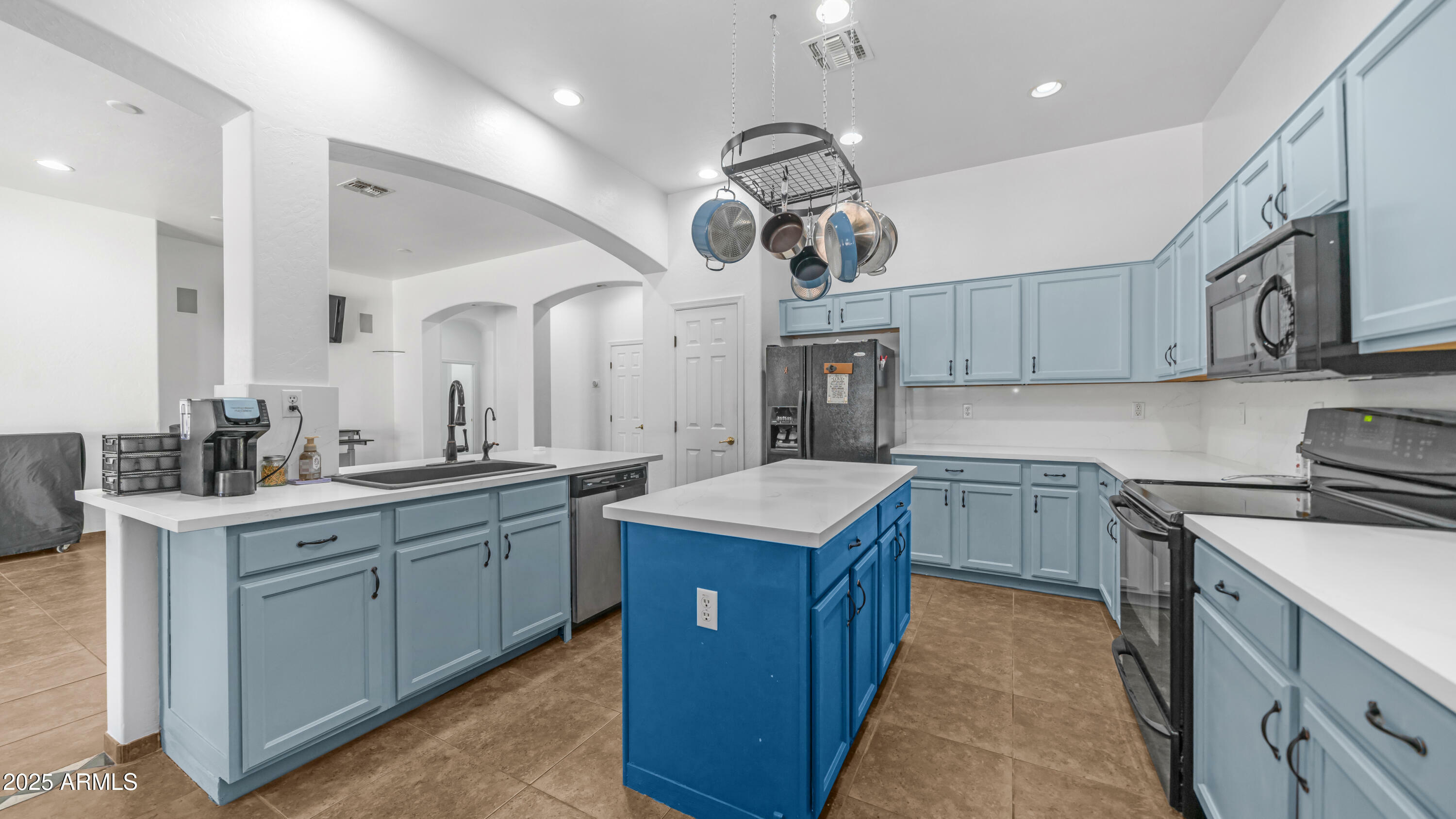 Property Photo:  757 W Carob Way  AZ 85248 