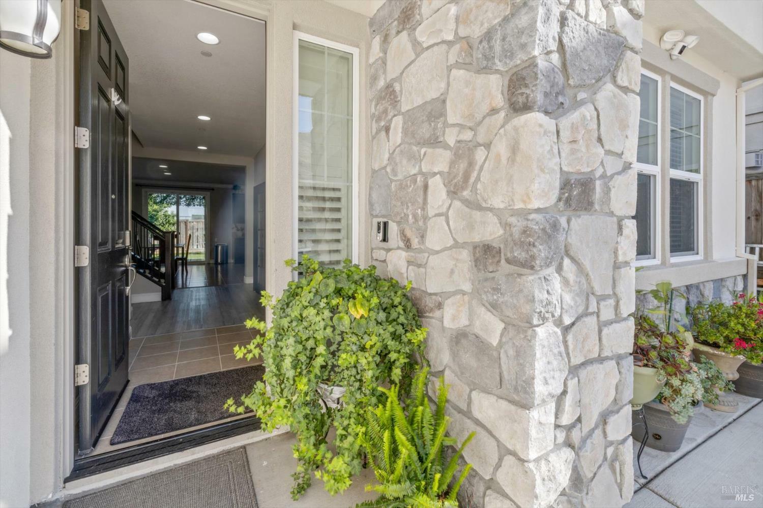 Property Photo: 5340 Discovery Way CA 94533