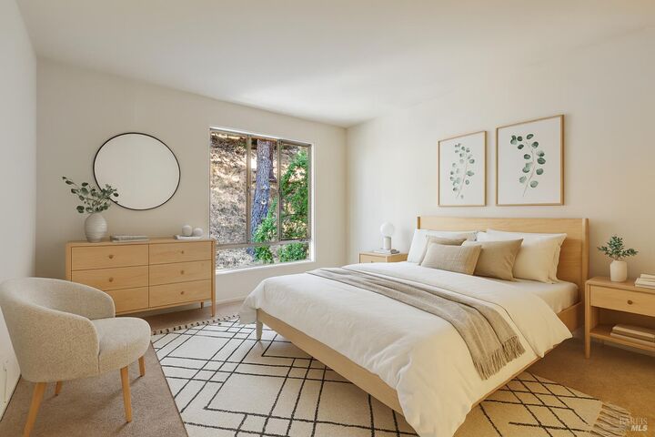 Property Photo:  94 Forest Lane  CA 94903 