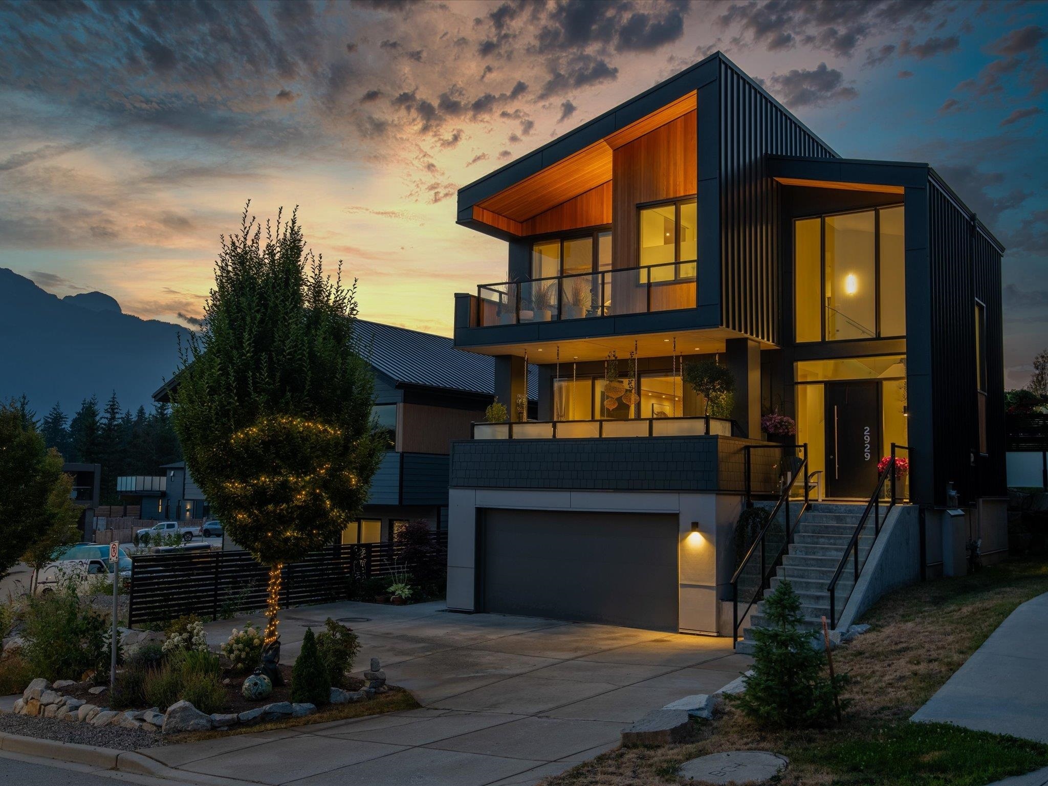 Property Photo: 2929 Snowberry Place BC V8B 1B1