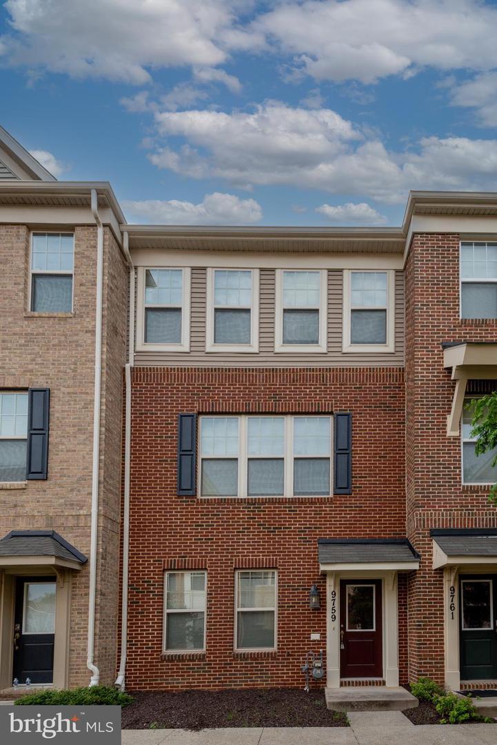 Property Photo: 9759 Kilt Place MD 20601