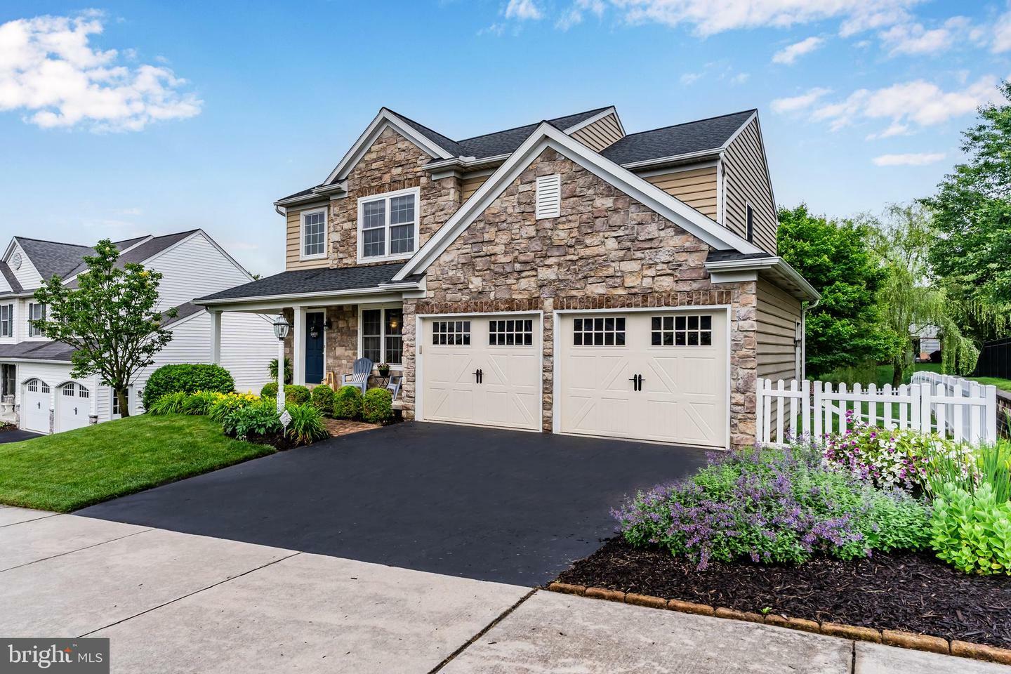 Property Photo: 618 Hamaker Road PA 17545
