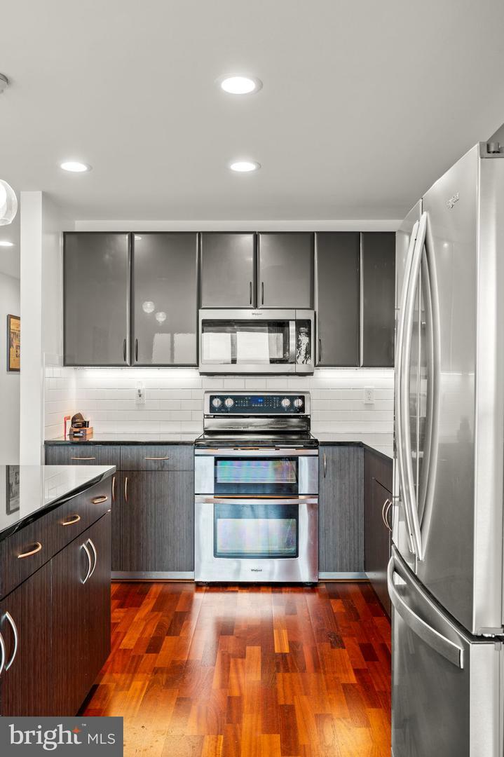 Property Photo: 901 N Penn Street F1006 PA 19123